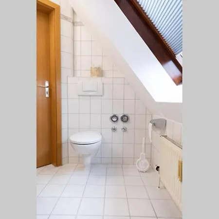 Apartment 1-zimmer In Lage In *